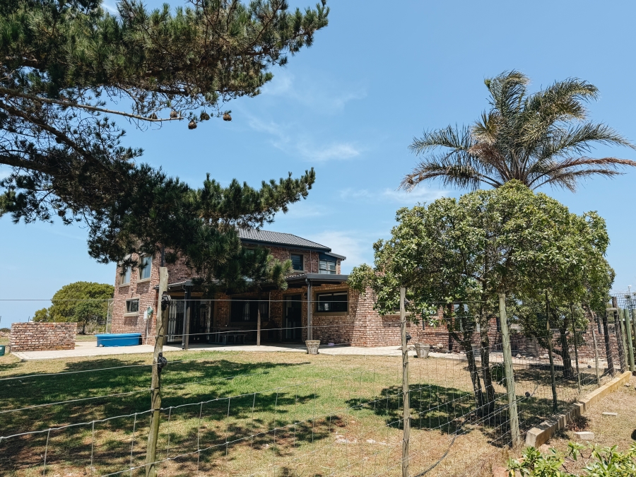 4 Bedroom Property for Sale in Aalwyndal Western Cape